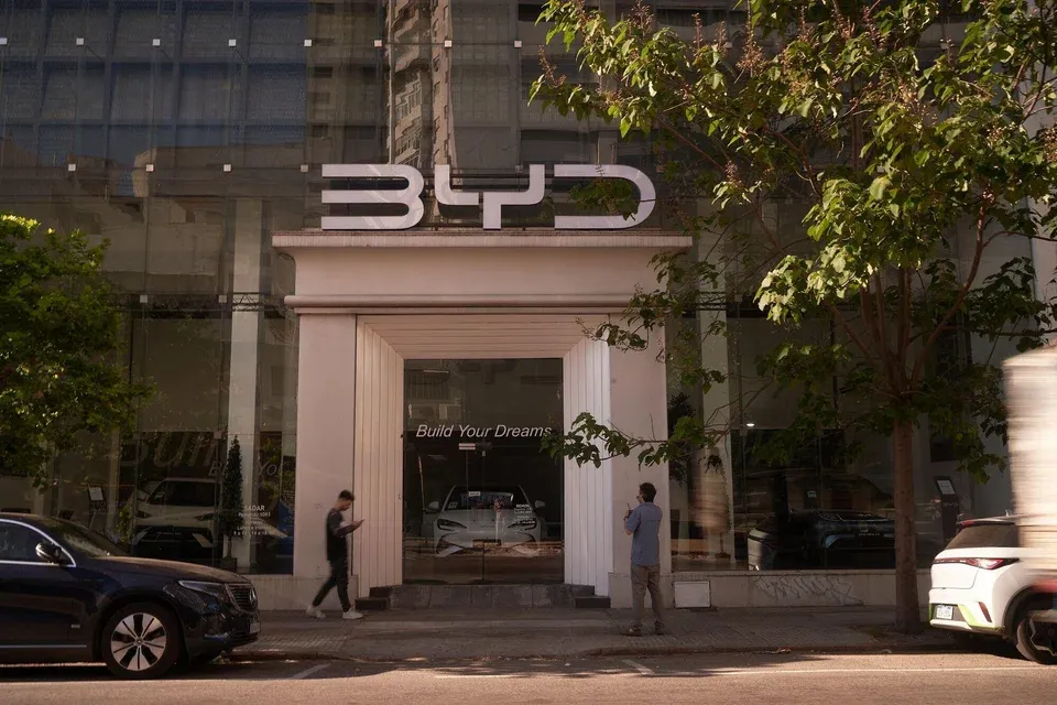 BYD bán được 4,6 triệu xe trong năm 2025