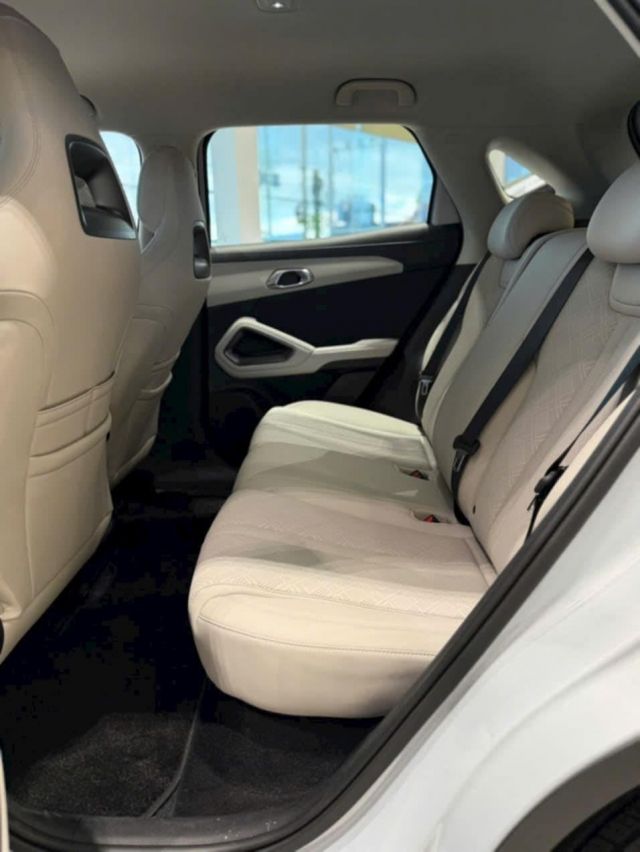 byd-atto-2-san-phang-hang-ghe-sau.jpg