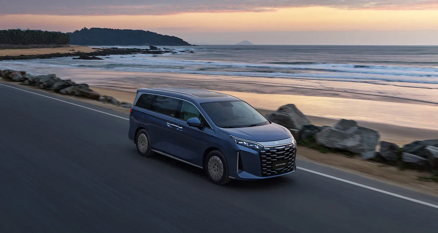 BYD M9