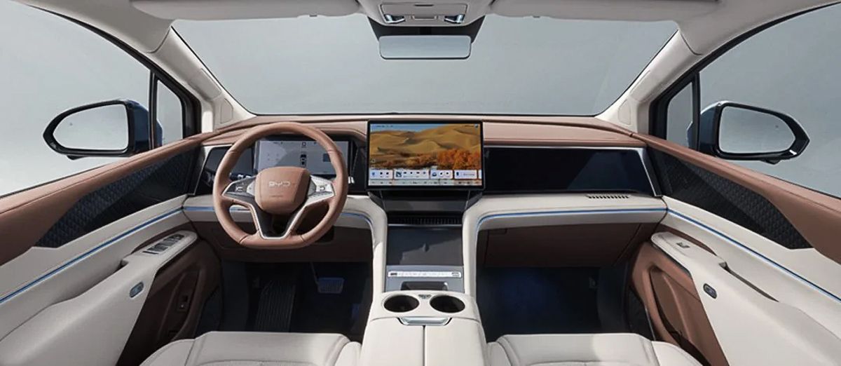 BYD M9 Charging Port