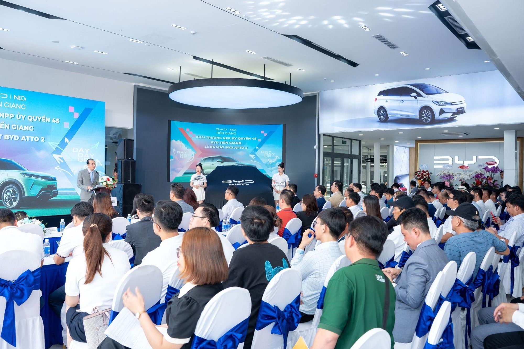 BYD phủ sóng xe điện tại miền Tây bằng Atto 2, chính thức khai trương showroom 4S gần 3.000m2
