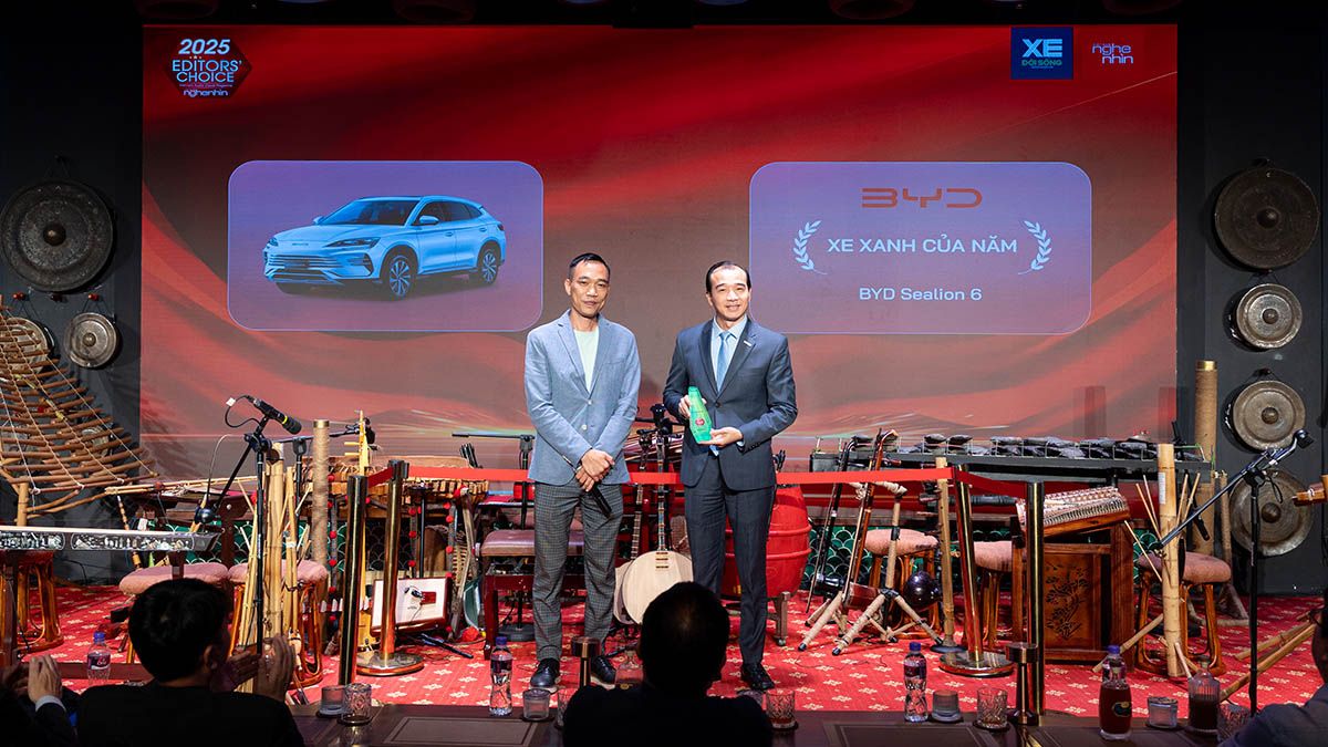 editors_choice_awards_2025_byd_sealion_6_xe_xanh_cua_nam_h3.jpg