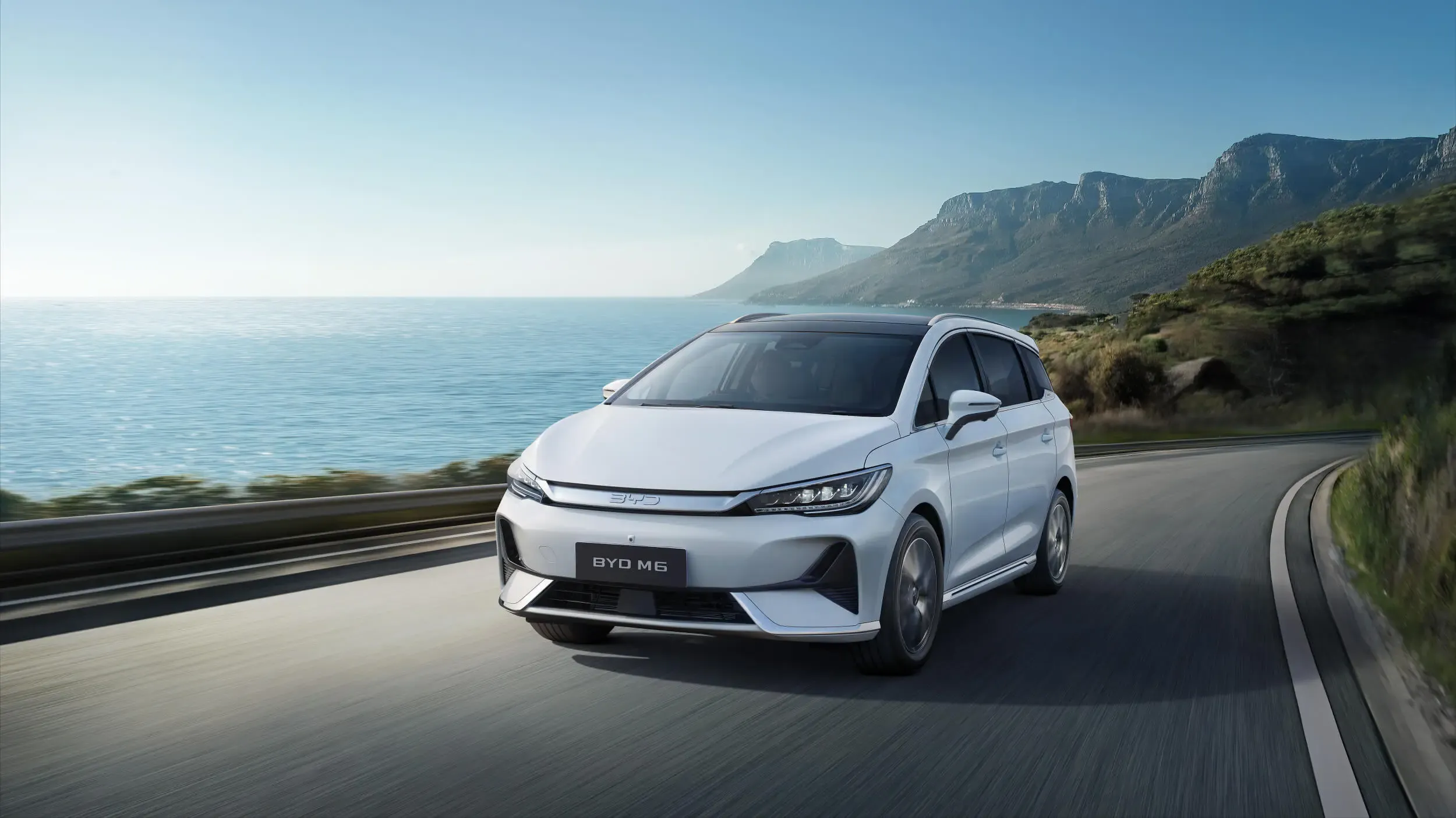 byd-m6-image-1